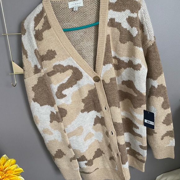 Lucky Brand Cardigan Sweater- Large - Picture 2 of 4